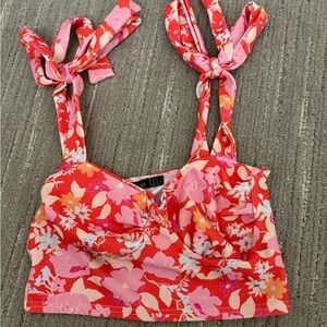 Boohoo Red and Pink Floral Tie-Shoulder Crop Top